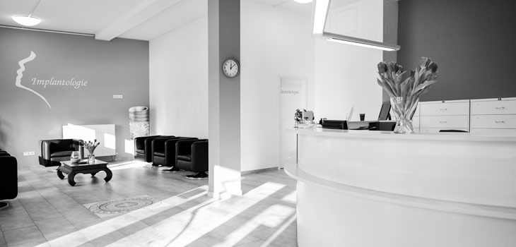 Dr. med. Gerd Wohlrab - Praxis für Mund-Kiefer-Gesichtschirurgie Dr. med. Gerd Wohlrab - Praxis für Mund-Kiefer-Gesichtschirurgie